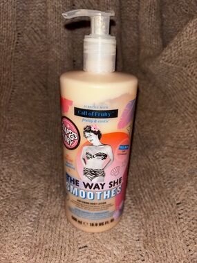 Soap & Glory The Way She Smoothes Call of Fruity Body Lotion 500ml 16.9oz